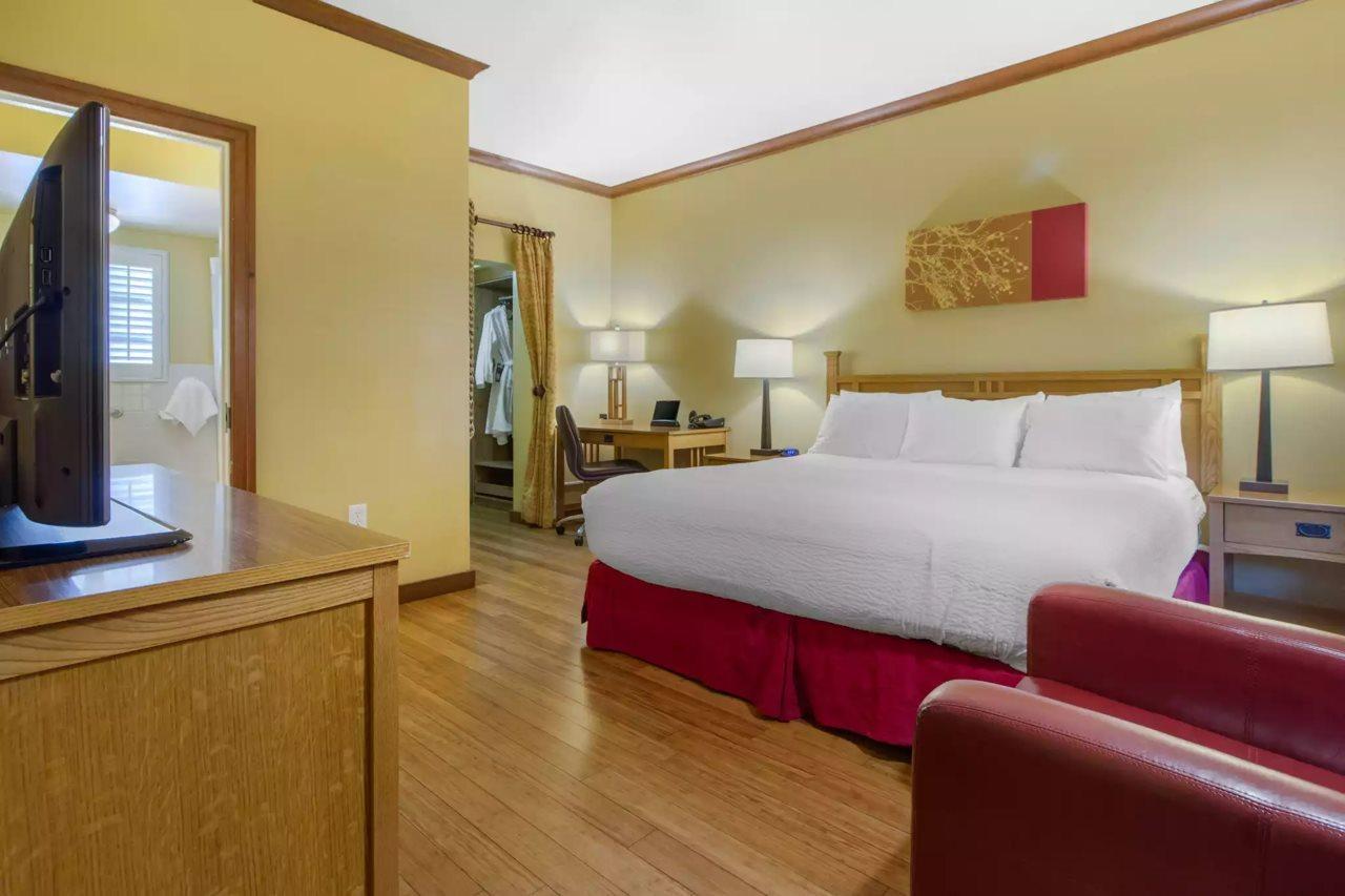 Inn Marin And Suites, Ascend Hotel Collection Novato Eksteriør bilde